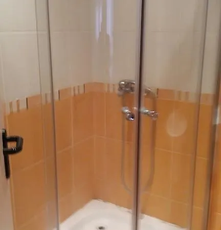 Irina Appartments 1 شقة